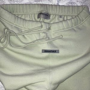 FEAR OF GOD ESSENTIALS Sweatpants Alfalfa Sage